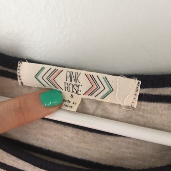 Stretchy comfortable tan and navy top - Picture 3 of 5